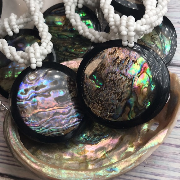 NEW Real Abalone Shell Large Pendant on Bohemian Glass Beaded Necklace Seasshell - Picture 5 of 16